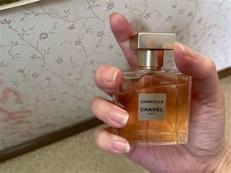 chanel ガブリエル 香り|シャネルのガブリエルどんな香り？匂いの特徴を口コミで徹底解説.